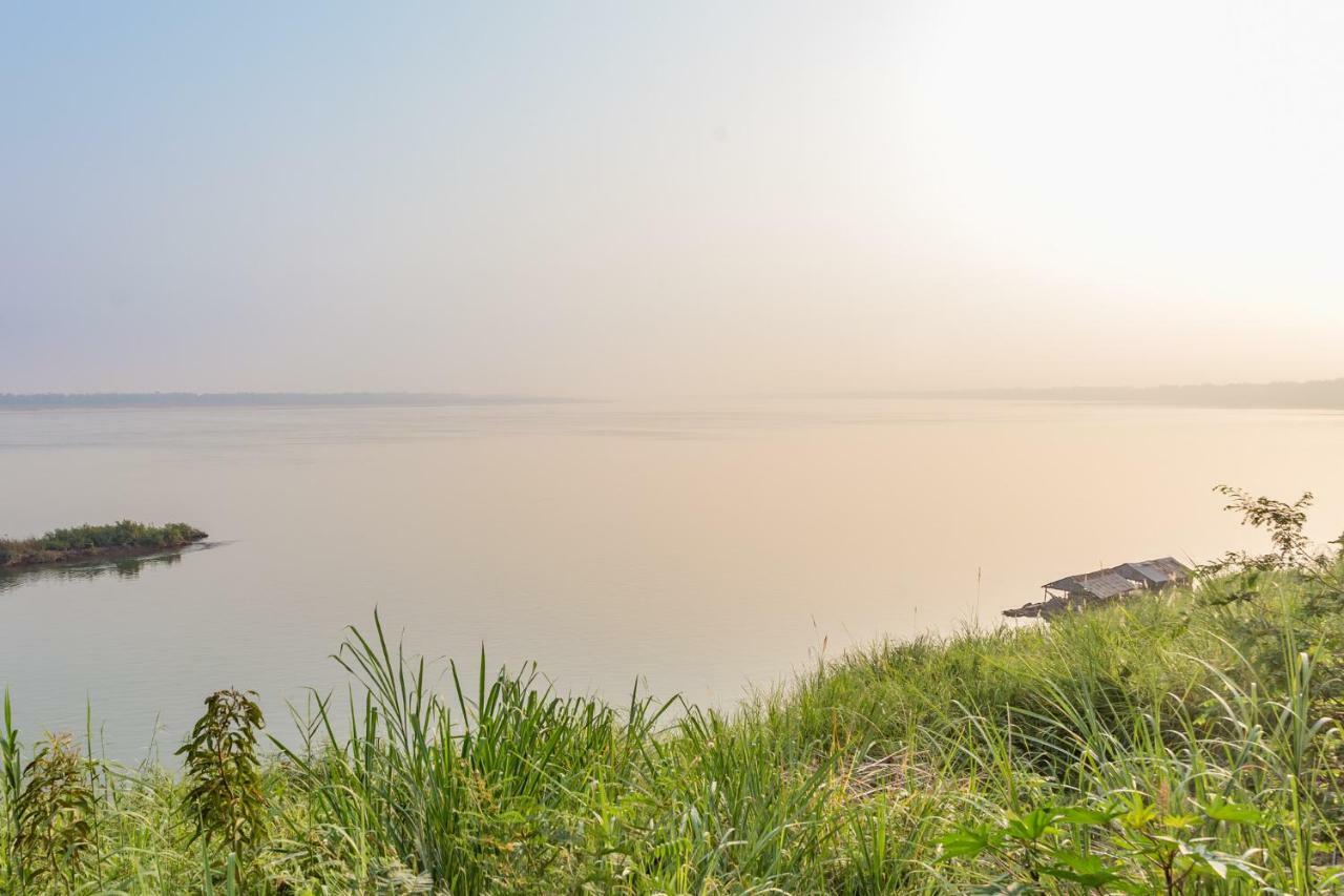 Le Relais De Chhlong Hotel Kratie Buitenkant foto